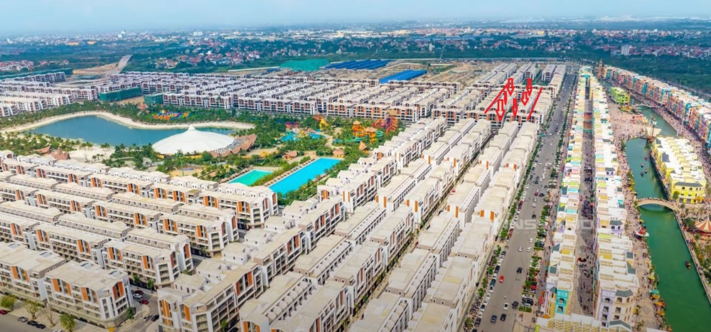 Bán liền kề Phố Biển 18 Vinhomes Ocean Park 3 The Crown Hưng Yên. Các căn chủ nhà đang cần bán gấp và còn 2 căn hàng chủ đầu tư đóng tiến độ